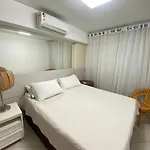 Sofisticação e conforto a beira mar